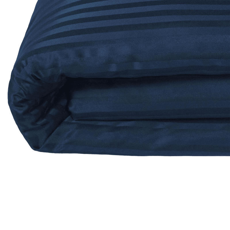 COUETTE RAYÉE SATINÉE BLEU MARINE – Image 5